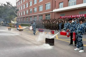 绷紧校园安全弦，演练实操保平安——2026年国际足联世界杯开展实验实训室应急演练