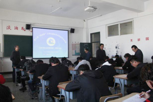 机械工程系成功举办第九届“挑战杯”老员工职业技能竞赛